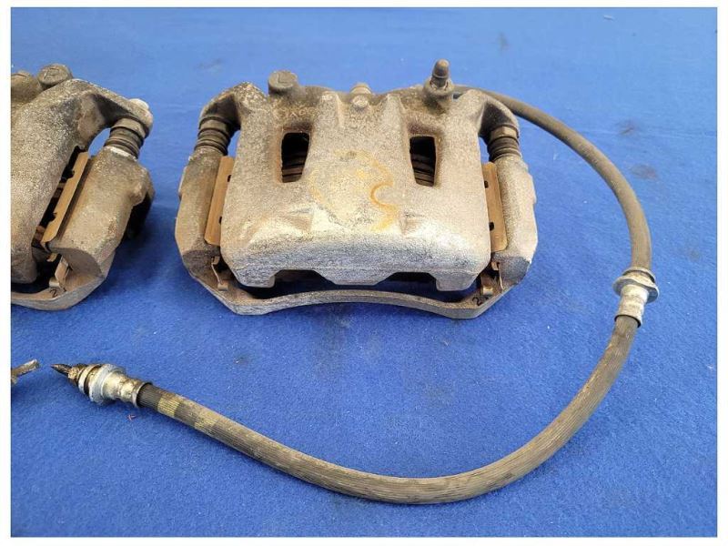 2011-2012 Nissan Leaf Set Front Brake Caliper Pad Hose1856 - The Parts Farm