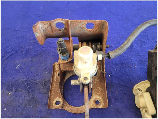 2003-2004 Mercury Marauder 32v 4.6L Gas Pedal Brake Cage Box 2623