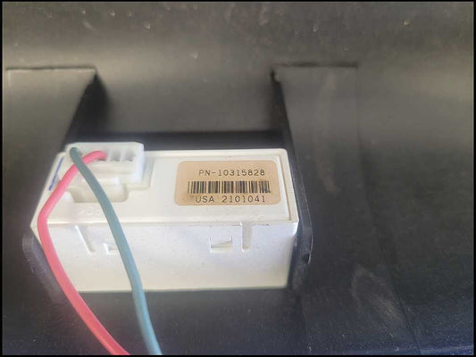 2003-2006 Chevrolet SSR Pickup Truck Front Upper Cover Windshield Panel 2687