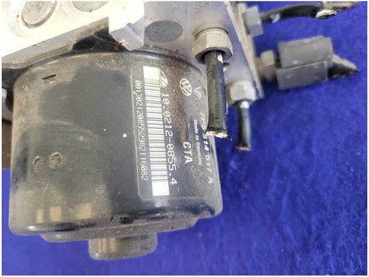 2013-2014 Porsche Cayenne 3.0L ABS Module Anti-Lock Brake Pump 2465