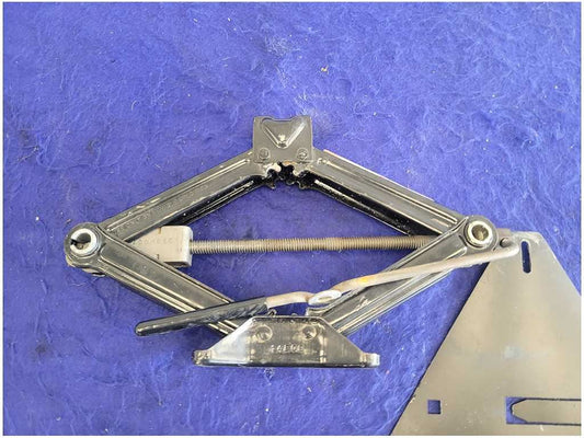 2011-2014 Ford Mustang GT S197 5.0L Lug Wrench Cover Scissor Jack 2754