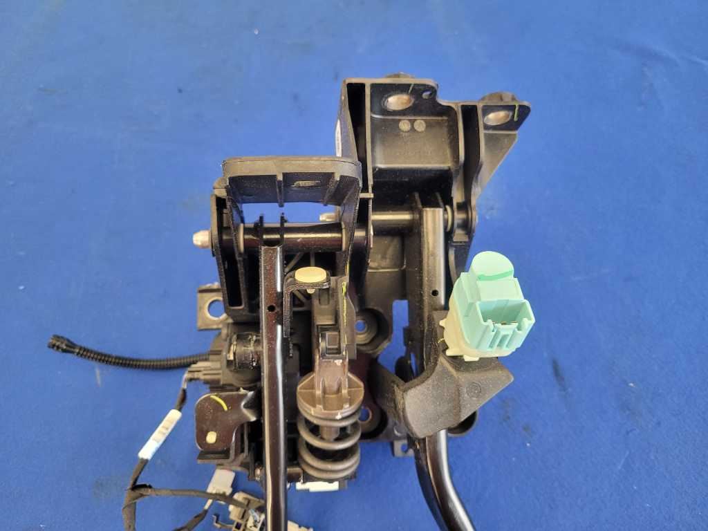 2018-2023 Ford Mustang GT S550 Pedal Cage Clutch Manual Transmission M/T 2644 - The Parts Farm