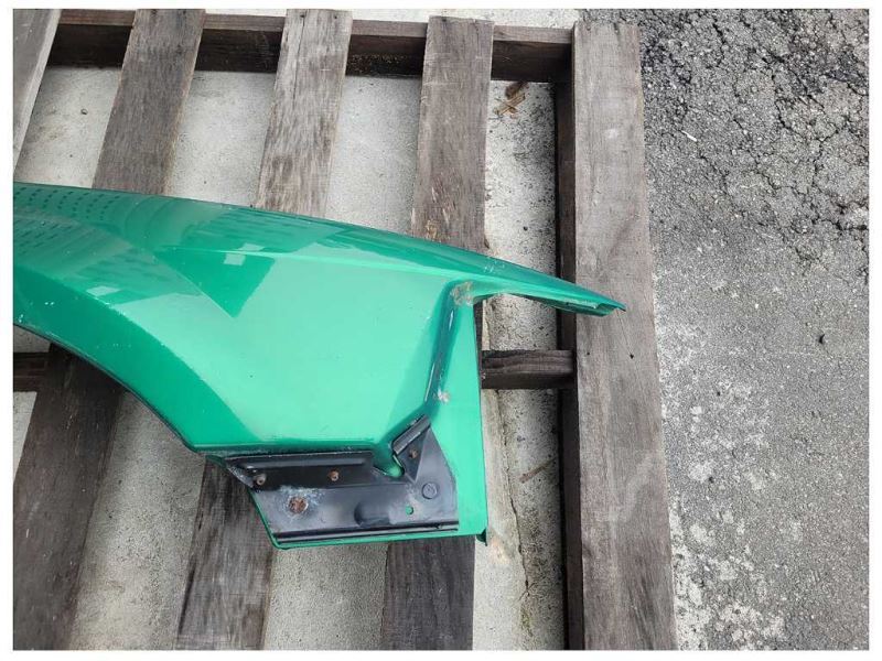 1999-2004 Ford Mustang GT 4.6L Passenger RH Front Fender Body Paint SW 2312 - The Parts Farm