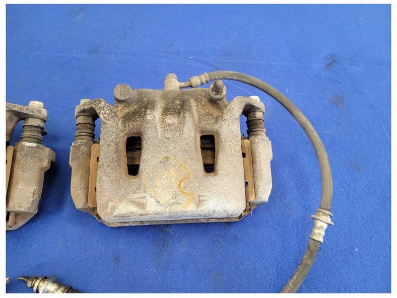 2011-2012 Nissan Leaf Set Front Brake Caliper Pad Hose1856 - The Parts Farm