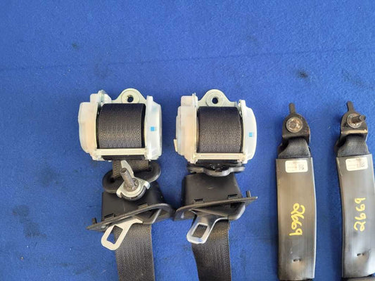 2015-2017 Ford Mustang GT S550 Convertible Rear Seat Belts Retractor 2669