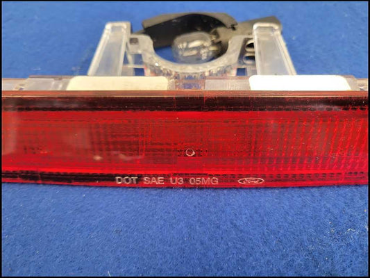 2005-2009 Ford Mustang GT Coupe Rear Third Brake Light Stop Trunk Mount 2696