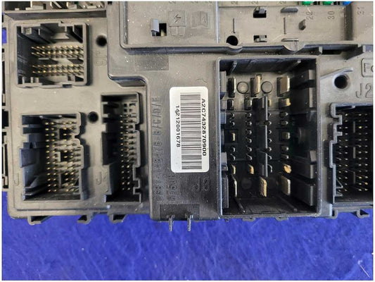 2015 Ford Mustang GT S550 Body Control Module BCM Fuse Box 2718