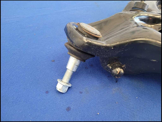 2015-2020 Ford F150 4x4 Pickup Truck Passenger RH Front Lower Control Arm 2693