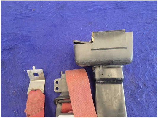 1987-1993 Ford Mustang GT LX Convertible Passenger Front Seat Belt Red 2702