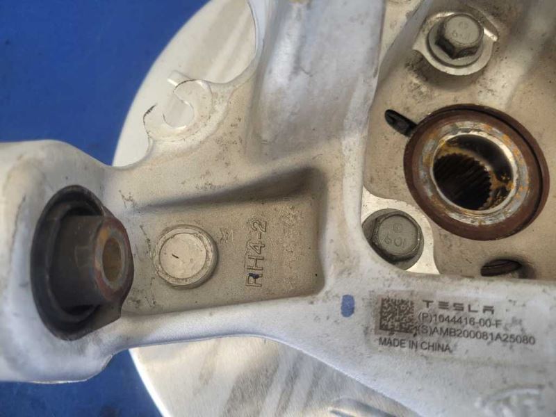 2017-2021 Tesla Model 3 Long Range Dual Motor Passenger Rear Spindle 2139 - The Parts Farm