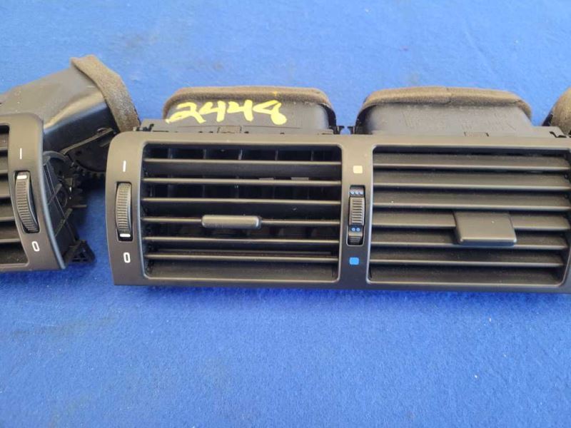 2001-2006 BMW M3 Convertible Air Vents Front Dash Duct HVAC 2448 - The Parts Farm