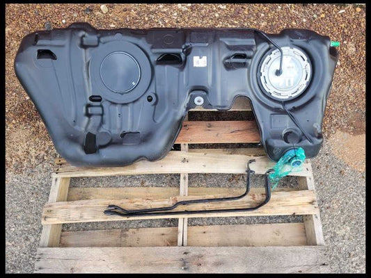 2015-2020 BMW M4 3.0L F82 F83 Fuel Tank Cell Gas Rear Petrol Passenger