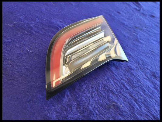 2017 2018 2019 2020 2021 Tesla Model 3 Passenger Rear Inner Taillight
