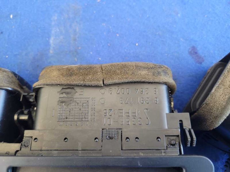 2001-2006 BMW M3 Convertible Air Vents Front Dash Duct HVAC 2451 - The Parts Farm