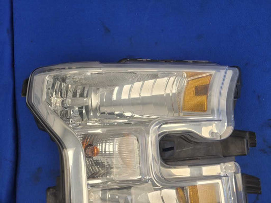 2015-2017 Ford F150 Pickup Truck Front Passenger Headlight Light Lamp Lens 2661