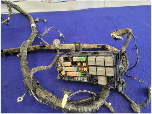 2014 Ford Mustang GT 5.0L Power Distribution Box Fuse Front Engine 2754