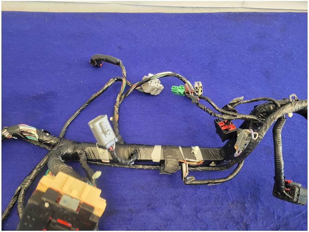 45015404