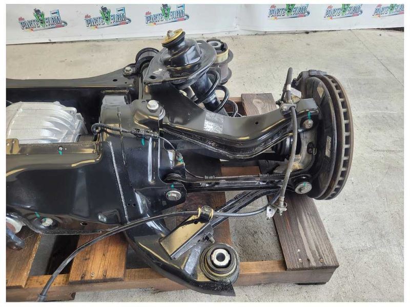2010-2015 Chevy Camaro SS Carrier Rear Axle Automatic Transmission MYC 3.27 2608 - The Parts Farm