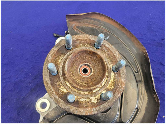 2015-2017 Ford F150 4x4 Pickup Truck Passenger Front Spindle Knuckle Hub 2744