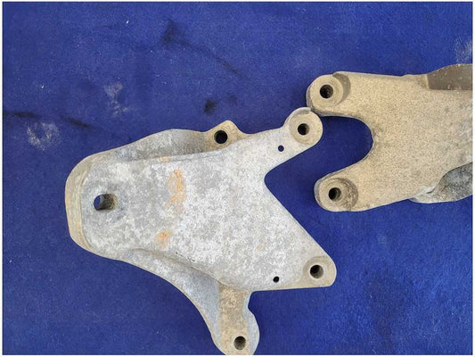 2011-2014 Mustang GT 5.0L Motor Mount Bracket Engine Pedestal LH RH Coyote