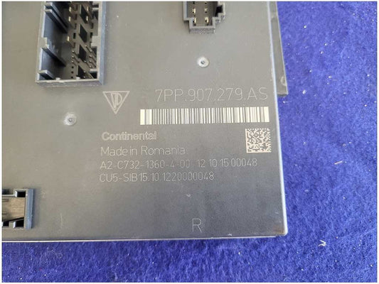 2013 Porsche Cayenne 3.0L Diesel Body Control Module BCM ECM 2465