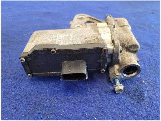 2018 Ford Mustang Shelby GT350 5.2L Rear Differential Cooler Pump IRS 2863