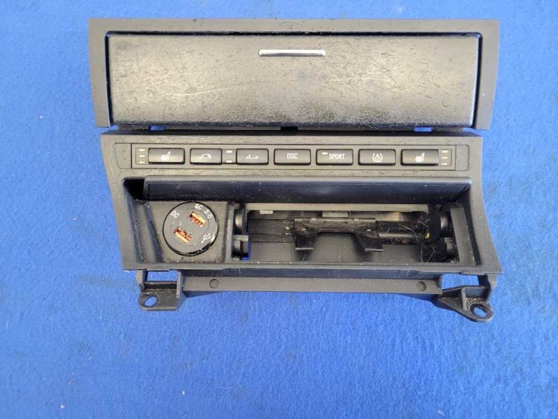 2001-2006 BMW M3 Convertible Front Dash Compartment Storage *Scuffs* 2451 - The Parts Farm