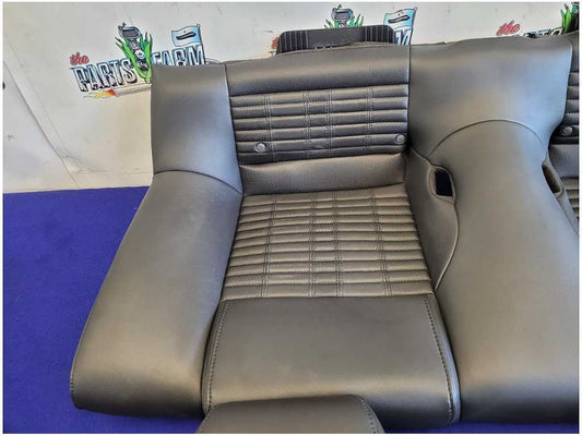 2011-2012 Ford Mustang Shelby GT500 SVT Rear Coupe Leather Seats 2710