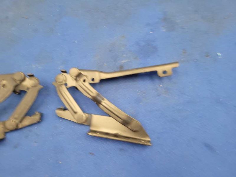 2014 Audi R8 V10 Coupe Pair Hood Hinge Pair Trunk Back 2136 - The Parts Farm