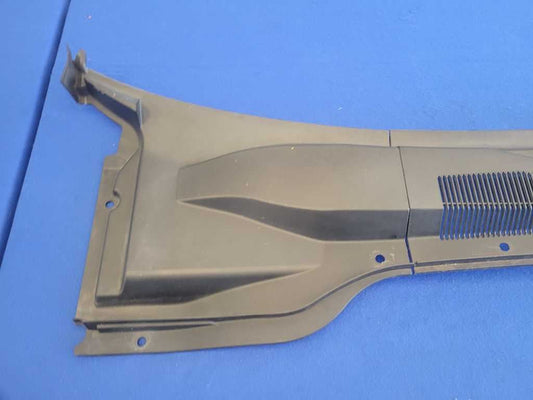 2010-2015 Chevrolet Camaro SS Windshield Cowl Panel Front Wiper Cover 2592