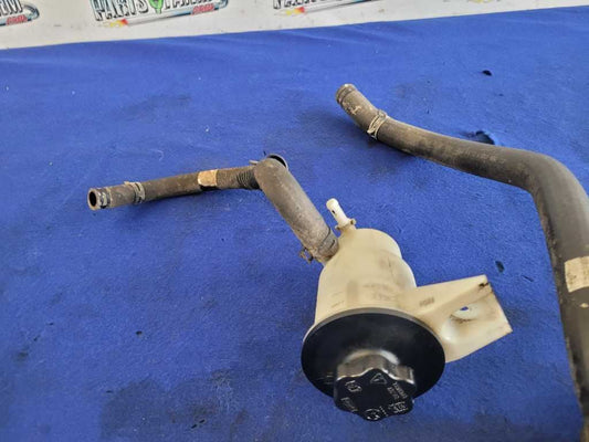 2005-2009 Ford Mustang GT 3v 4.6L Power Steering Reservoir Hoses Front 2823