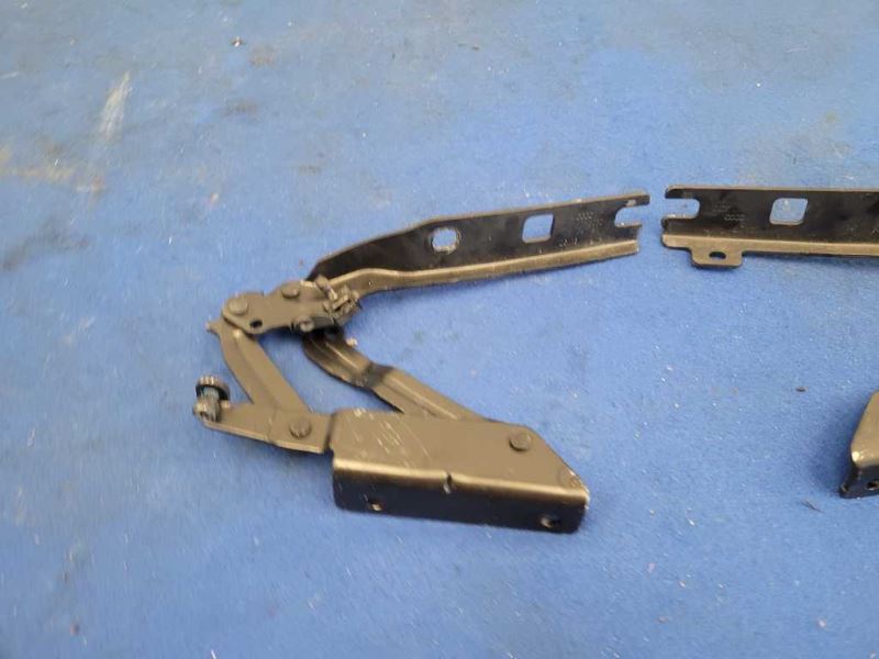 2014 Audi R8 V10 Coupe Pair Hood Hinge Pair Trunk Back 2136 - The Parts Farm