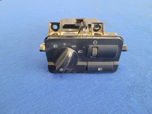 2001-2006 BMW M3 Convertible Front Headlight Switch Driver Dashboard 1951