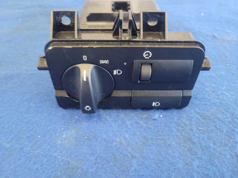2001-2006 BMW M3 Convertible Headlight Switch Front Knob Light Lamp 2448 - The Parts Farm