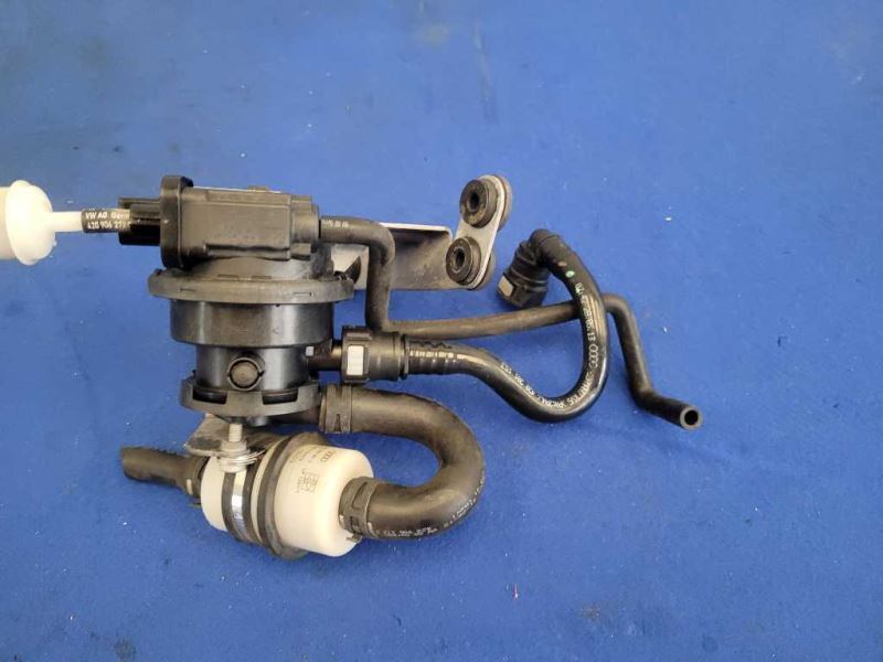 2014 Audi R8 V10 Coupe Fuel Vapor Charcoal Canister Leak Diagnosis Pump 2136 - The Parts Farm