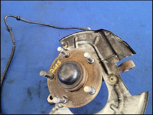 2003-2004 Ford Mustang Cobra SVT DOHC Passenger Front Spindle Knuckle Hub 2685