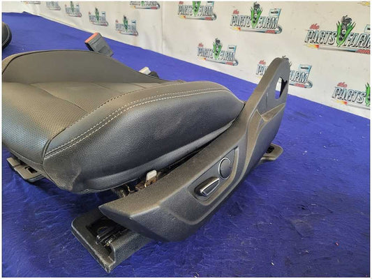 2015-2017 Ford Mustang GT S550 Driver Front Power Seat Track Cushion Heat 2740
