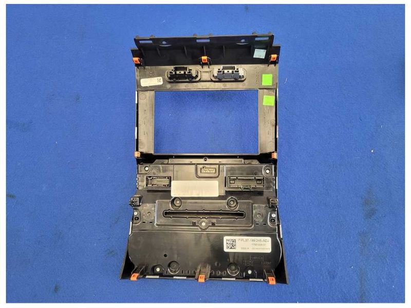 2015 Ford F150 Pickup Truck Info-GPS-TV Screen SYNC Dash 8.0" Screen 2617 - The Parts Farm