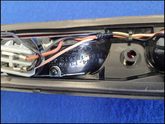 2018-2020 Ford F150 4x4 Pickup Truck Third Brake Light Upper Cab Rear 2693