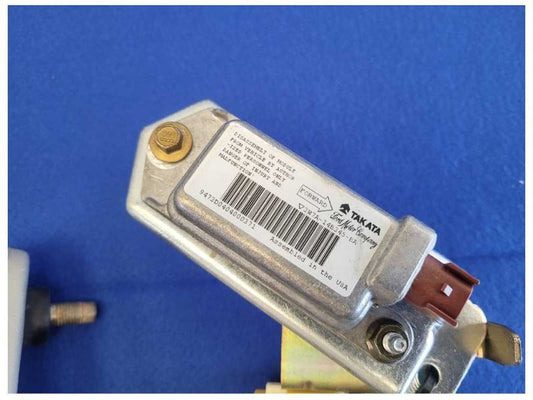 2003-2004 Mercury Marauder 4.6L 4v Passenger Front Seat Belt Retractor 2534