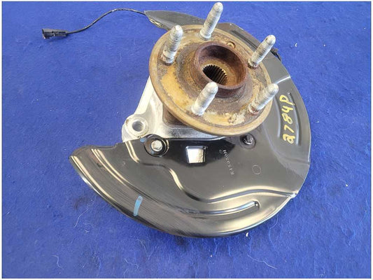 2010-2015 Chevrolet Camaro SS Passenger Front Spindle Hub Knuckle Dust 2784