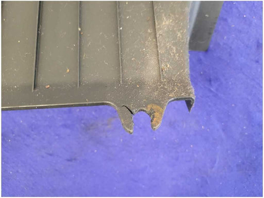 2003-2006 Chevrolet SSR Pickup Truck Driver Left Lower Cover Trim 2682