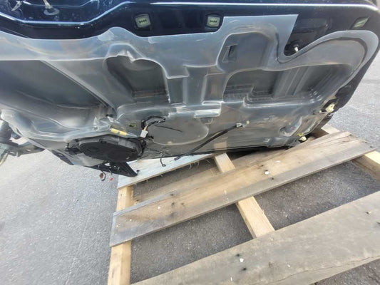 2005-2009 Ford Mustang GT Coupe Driver LH Front Door Shell Paint G1 2649