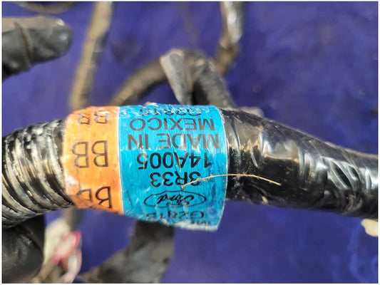 2004 Ford Mustang GT 4.6L Convertible A/T Body Harness Power Plug Wire 2690