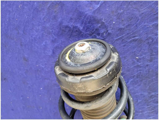 2010-2015 Chevrolet Camaro SS Driver Front Strut Spring Suspension 2725