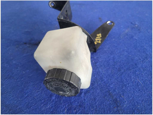 2010-2014 Ford Mustang Shelby GT500 SVT Clutch Fluid Reservoir Upgrade 2812