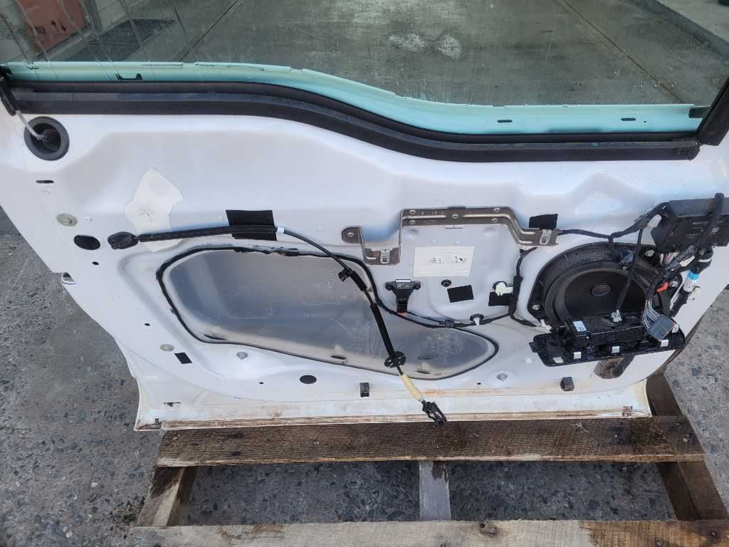 2022 Ford F250SD Pickup Truck Driver LH Front Door Shell Paint Z1 2581 - The Parts Farm