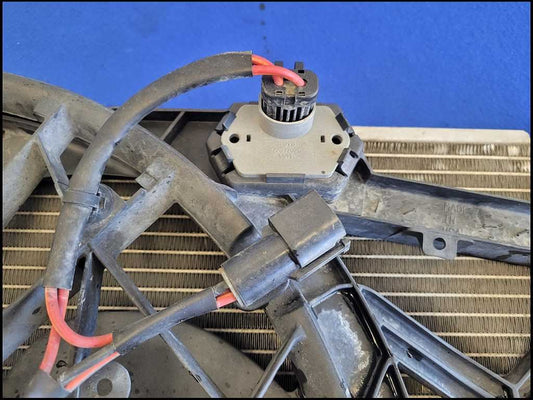 2002-2004 Ford Mustang GT 4.6L Radiator Fan Front Engine Cooling 2640