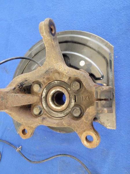 2011-2012 Nissan Leaf Passenger Right Front Spindle Knuckle Hub 1856 - The Parts Farm