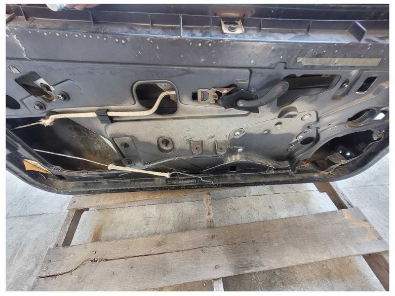 1993 Chevrolet Camaro Z28 Coupe Driver Front Door Shell Paint Scuffed 2546 - The Parts Farm